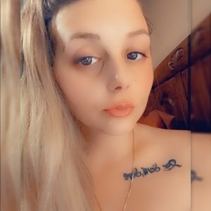 Meet your Posher, Nikki